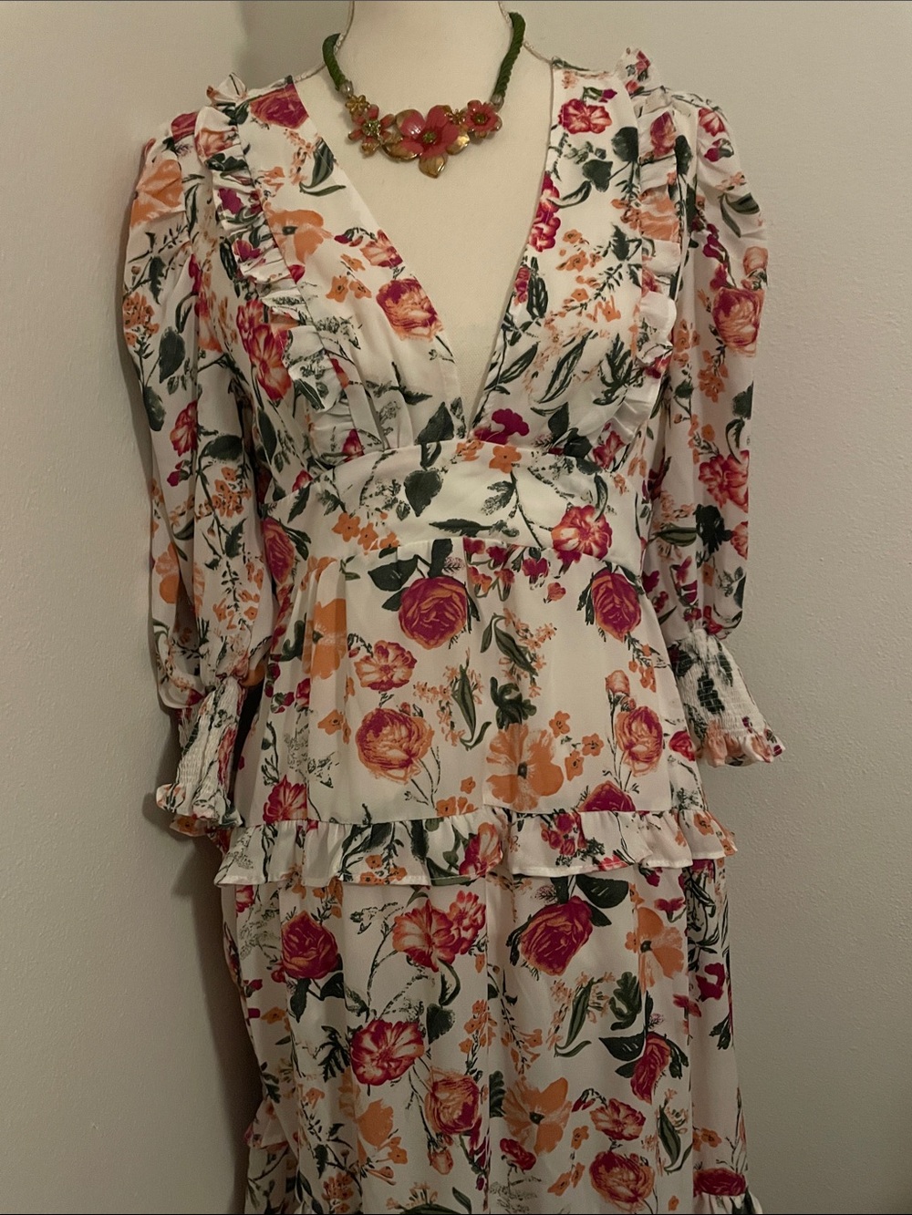 Beautiful maxi dress - Picture 2 of 12